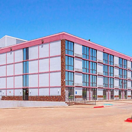 Hotel Magnuson Grand Desoto Esterno foto
