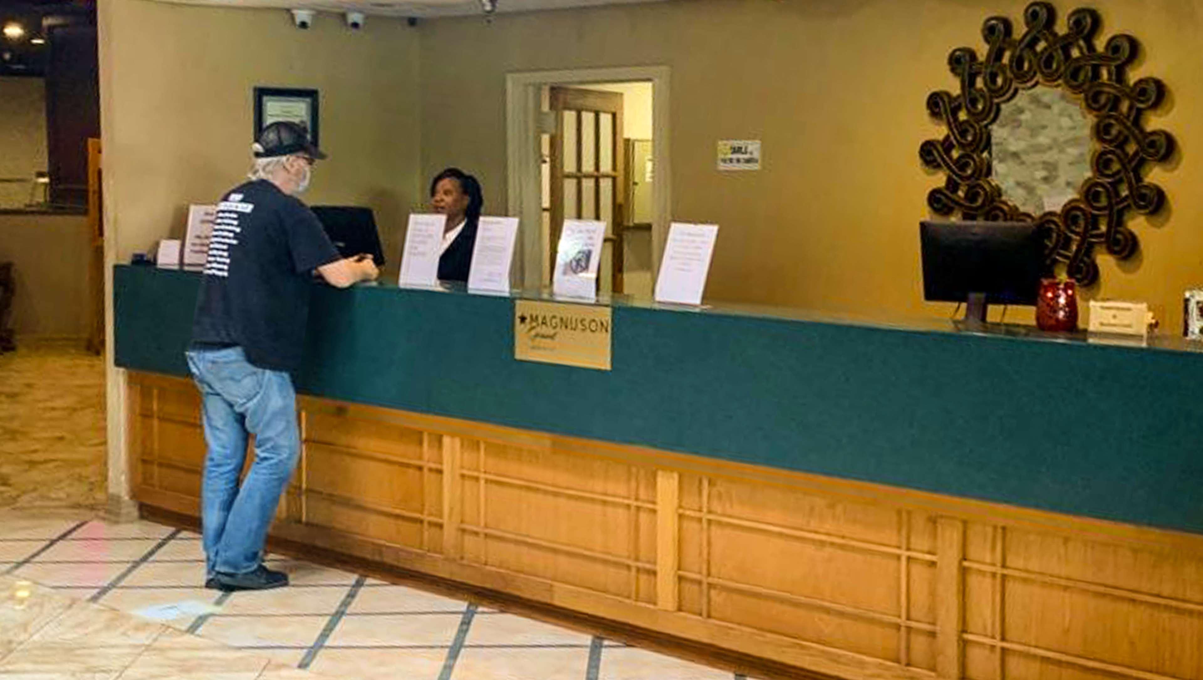Hotel Magnuson Grand Desoto Esterno foto